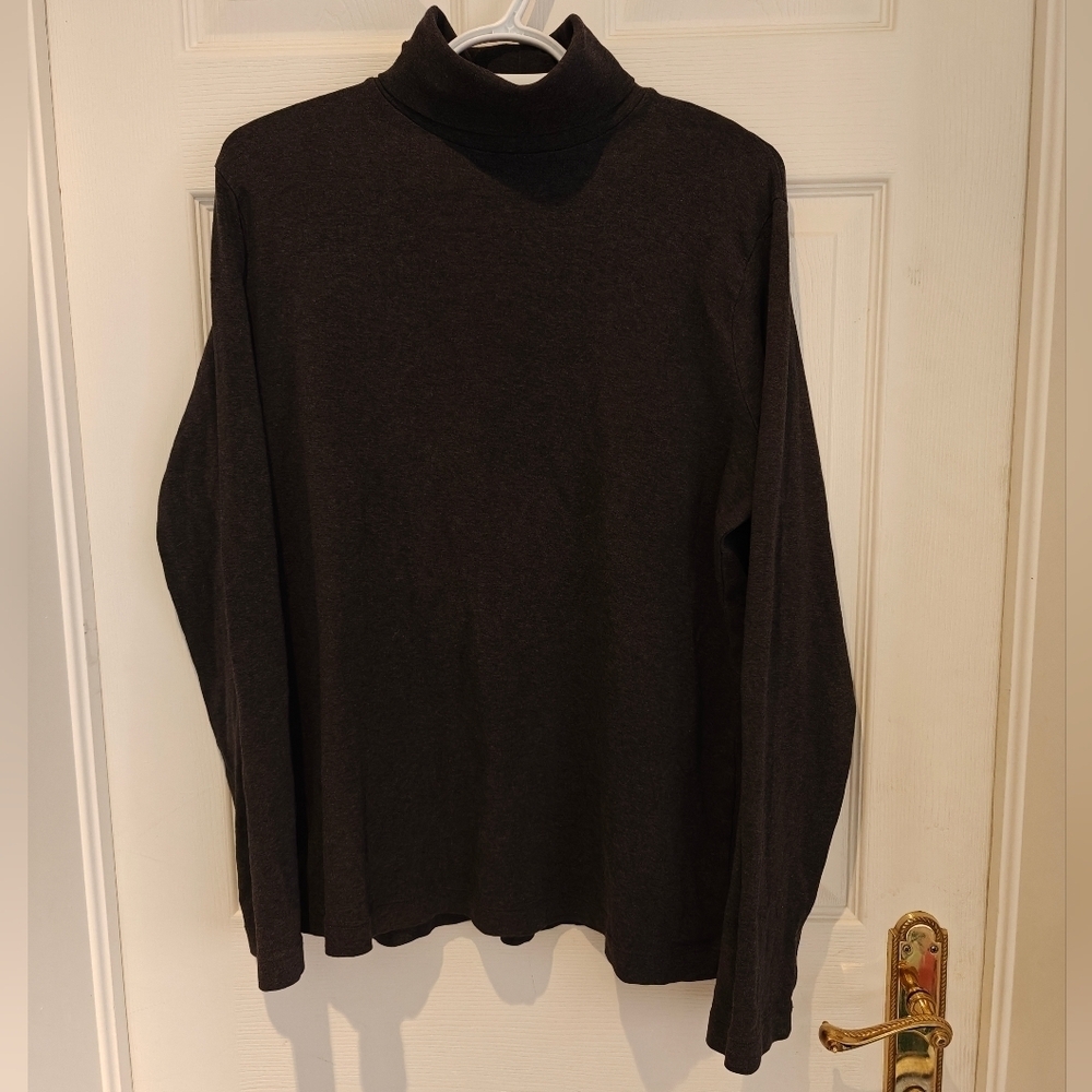 DENVER HAYES Gray Turtle Neck Sweater
